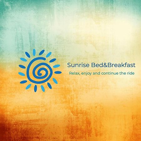 알라후엘라 Sunrise By A-1 B&B 외부 사진